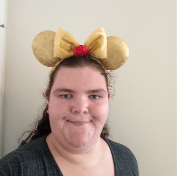 Meet your Posher, Jenn - Picture 4 of 8